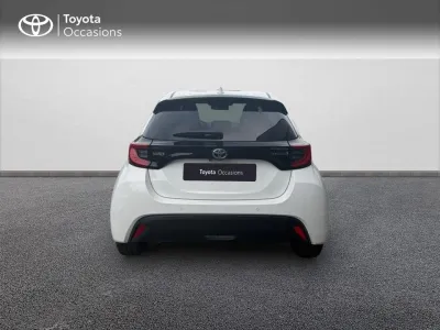TOYOTA Yaris 116h Design Pack 5p MY22 occasion 2023 - Photo 4