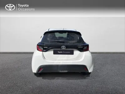 TOYOTA Yaris 116h Dynamic 5p MY22 occasion 2023 - Photo 4