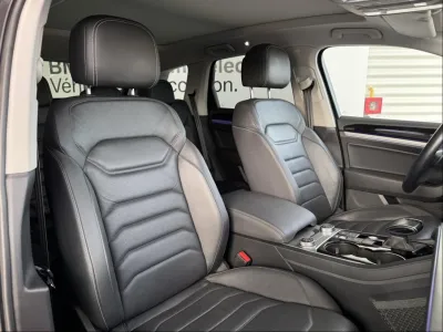 VOLKSWAGEN Touareg 3.0 V6 TDI 286ch Carat Exclusive 4Motion Tiptronic occasion 2019 - Photo 4