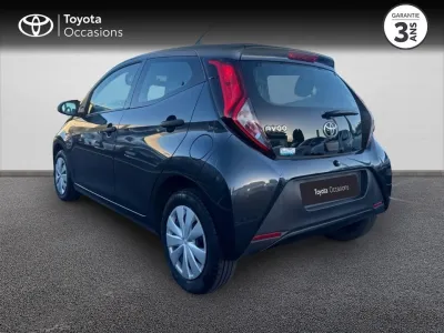 TOYOTA Aygo 1.0 VVT-i 72ch x-play 5p occasion 2019 - Photo 2