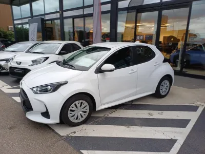 TOYOTA Yaris 116h Dynamic 5p MC24 occasion 2024 - Photo 3