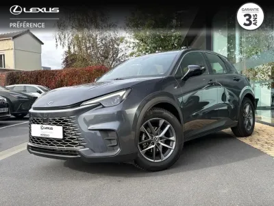 LEXUS LBX 1.5 136ch Business 2WD occasion 2024 - Photo 1
