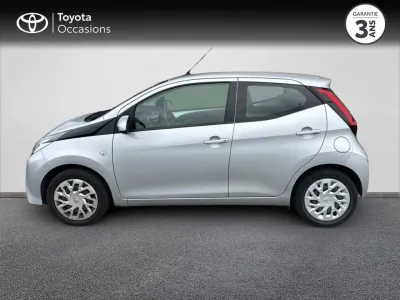 TOYOTA Aygo 1.0 VVT-i 72ch x-play 5p MY21 occasion 2022 - Photo 3