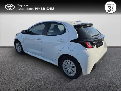 TOYOTA Yaris 116h Dynamic 5p MY22 occasion 2023 - Photo 2
