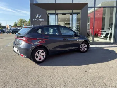 HYUNDAI i20 1.2 84ch Initia occasion 2022 - Photo 4