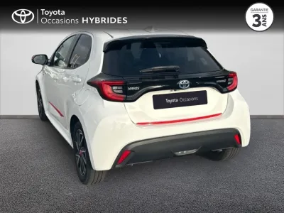 TOYOTA Yaris 116h Design 5p MY22 occasion 2021 - Photo 2
