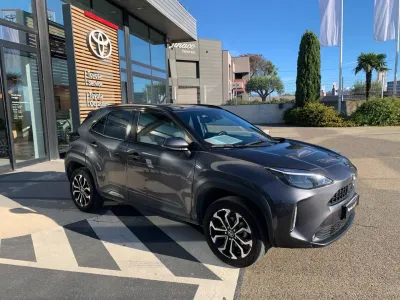 TOYOTA Yaris Cross 116h Design MY22 occasion 2023 - Photo 3