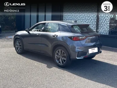 LEXUS LBX 1.5 136ch Elegant 2WD occasion 2025 - Photo 2