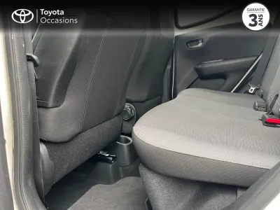 TOYOTA Aygo 1.0 VVT-i 72ch x-play 5p MY20 occasion 2021 - Photo 4
