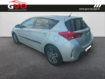 TOYOTA Auris HSD 136h Dynamic occasion 2015 - Photo 2