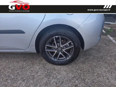 TOYOTA Auris HSD 136h Dynamic occasion 2015 - Photo 4
