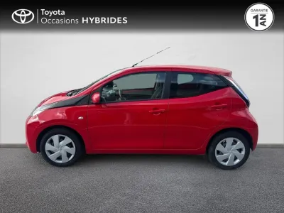 TOYOTA Aygo 1.0 VVT-i 69ch X-RED 2018 5p occasion 2018 - Photo 3