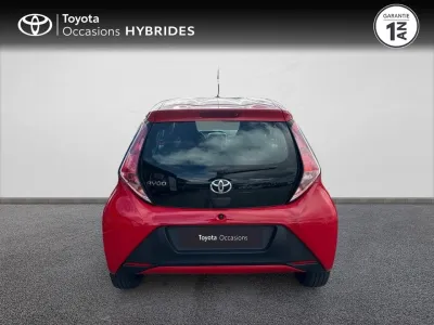 TOYOTA Aygo 1.0 VVT-i 69ch X-RED 2018 5p occasion 2018 - Photo 4