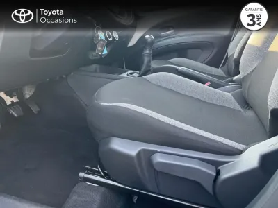 TOYOTA Aygo X 1.0 VVT-i 72ch Dynamic occasion 2022 - Photo 3