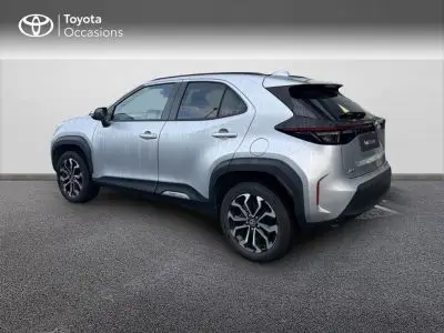 TOYOTA Yaris Cross 116h Design MY22 occasion 2023 - Photo 2