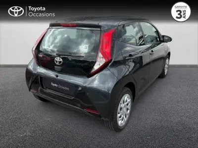 TOYOTA Aygo 1.0 VVT-i 72ch x-play 5p occasion 2019 - Photo 2