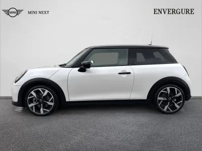 MINI Cooper 3 Portes C 156ch Favoured DKG7 occasion 2024 - Photo 3
