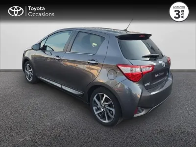 TOYOTA Yaris 100h Chic 5p occasion 2017 - Photo 2