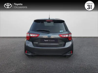 TOYOTA Yaris 100h Chic 5p occasion 2017 - Photo 4