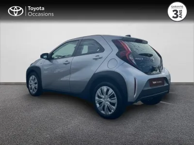 TOYOTA Aygo X 1.0 VVT-i 72ch Dynamic occasion 2022 - Photo 2