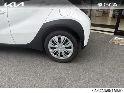 TOYOTA Aygo X 1.0 VVT-i 72ch Dynamic S-CVT MY24 occasion 2023 - Photo 4