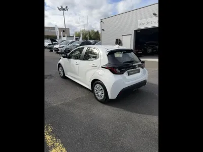 TOYOTA Yaris 116h Dynamic 5p MY22 occasion 2023 - Photo 2