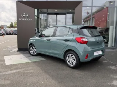 HYUNDAI i10 1.0 67ch ECO Initia occasion 2022 - Photo 4