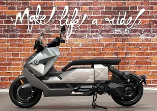 Image principale du véhicule