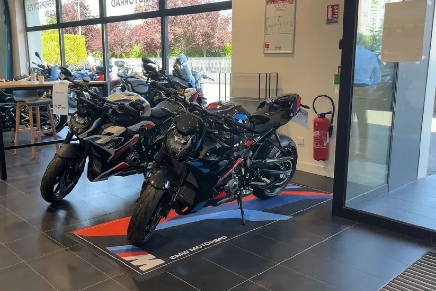 bmw-motorrad-caen-1
