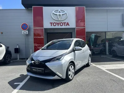 TOYOTA Aygo 1.0 VVT-i 69ch x-play 5p occasion 2017 - Photo 1