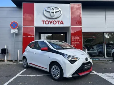 TOYOTA Aygo 1.0 VVT-i 72ch x-play x-app x-shift 5p MC18 occasion 2019 - Photo 3