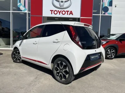 TOYOTA Aygo 1.0 VVT-i 72ch x-play x-app 5p MC18 occasion 2019 - Photo 4