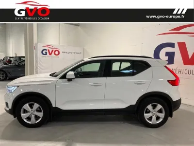VOLVO XC40 T3 163ch Geartronic 8 occasion 2019 - Photo 3