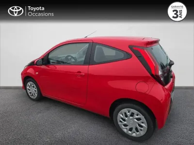 TOYOTA Aygo 1.0 VVT-i 72ch x-play 3P MY19 occasion 2020 - Photo 2