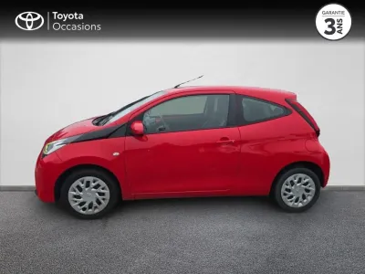 TOYOTA Aygo 1.0 VVT-i 72ch x-play 3P MY19 occasion 2020 - Photo 3