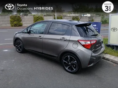 TOYOTA Yaris HSD 100h Collection 5p occasion 2017 - Photo 2