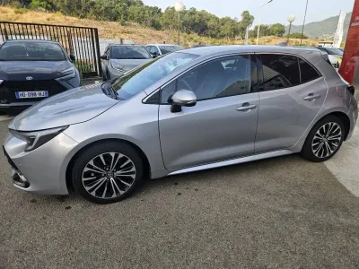 TOYOTA Corolla 1.8 140ch Design MY24 occasion 2023 - Photo 4