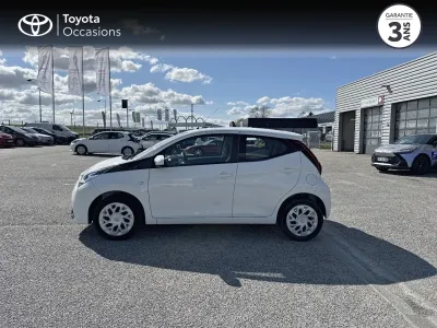 TOYOTA Aygo 1.0 VVT-i 72ch x-play 5p MY20 occasion 2021 - Photo 3