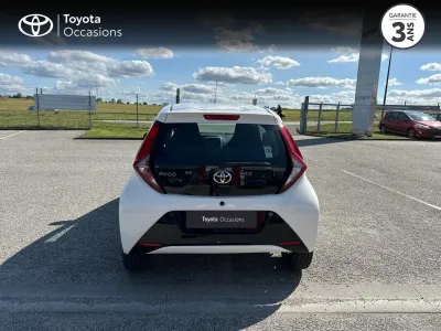 TOYOTA Aygo 1.0 VVT-i 72ch x-play 5p MY20 occasion 2021 - Photo 4