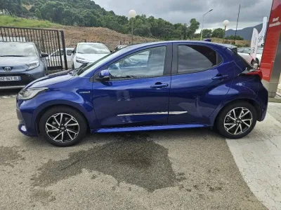 TOYOTA Yaris 116h Design 5p MY22 occasion 2021 - Photo 3