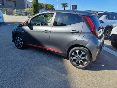 TOYOTA Aygo 1.0 VVT-i 72ch x-look 5p MY21 occasion 2022 - Photo 4