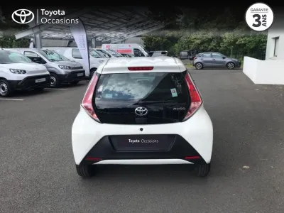 TOYOTA Aygo 1.0 VVT-i 69ch x-play 5p occasion 2015 - Photo 4