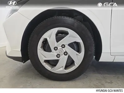HYUNDAI i20 1.2 84ch Initia occasion 2022 - Photo 4