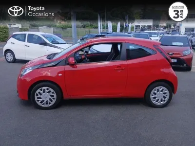 TOYOTA Aygo 1.0 VVT-i 72ch x-play x-shift 3p occasion 2020 - Photo 3