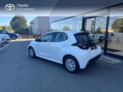 TOYOTA Yaris 116h Dynamic 5p MY22 occasion 2022 - Photo 2