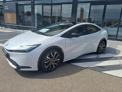 TOYOTA Prius Rechargeable 2.0 Hybride Rechargeable 223ch Design occasion 2023 - Photo 2