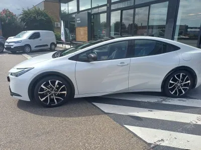 TOYOTA Prius Rechargeable 2.0 Hybride Rechargeable 223ch Design occasion 2023 - Photo 3