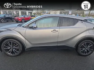 TOYOTA C-HR 122h Distinctive 2WD E-CVT occasion 2017 - Photo 3