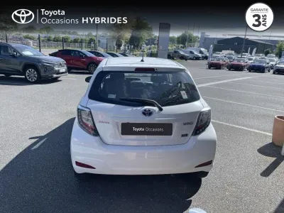 TOYOTA Yaris HSD 100h Dynamic 5p occasion 2014 - Photo 4