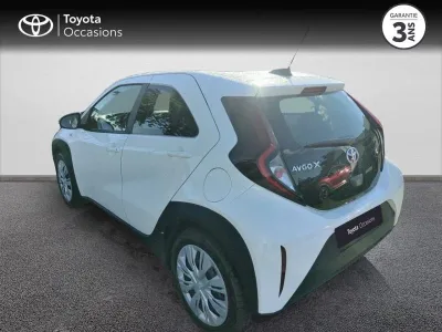 TOYOTA Aygo X 1.0 VVT-i 72ch Dynamic occasion 2022 - Photo 2